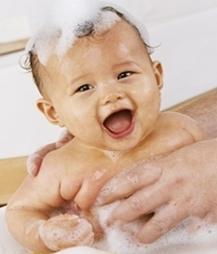 วิธีการอาบน้ำทารกแรกเกิด? คำถามและคำตอบ