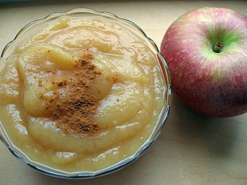 วิธีการทำแอปเปิ้ลน้ำซุปข้นสำหรับฤดูหนาว?